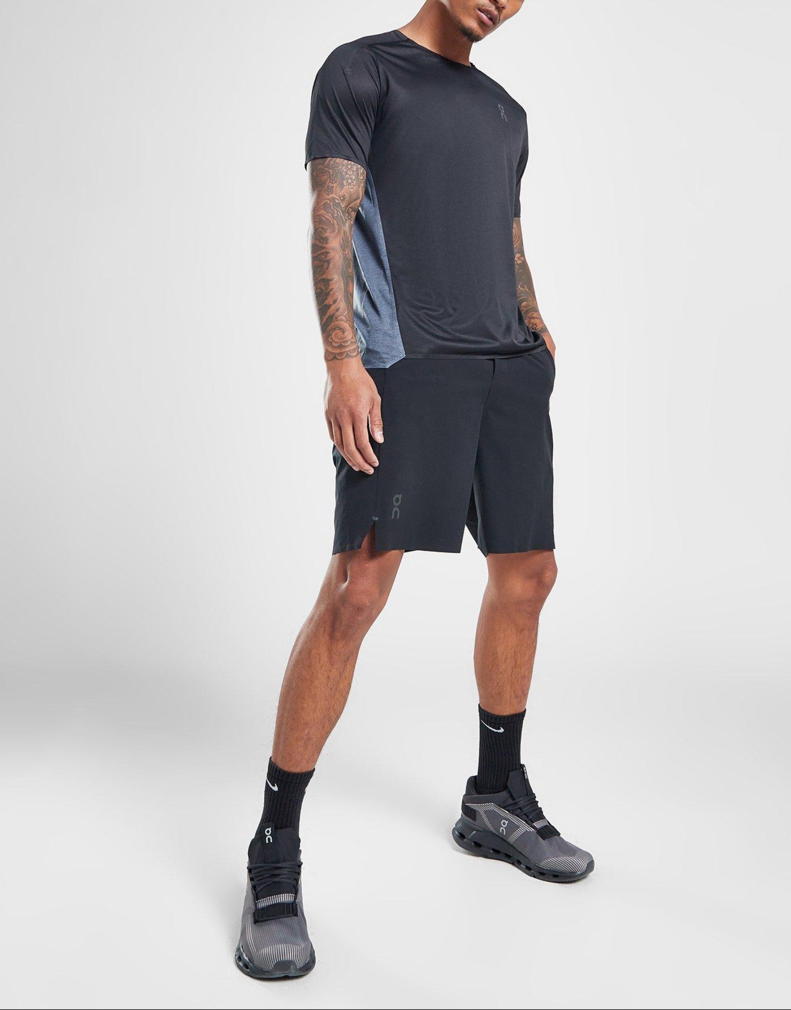 On Running Hybrid Shorts image