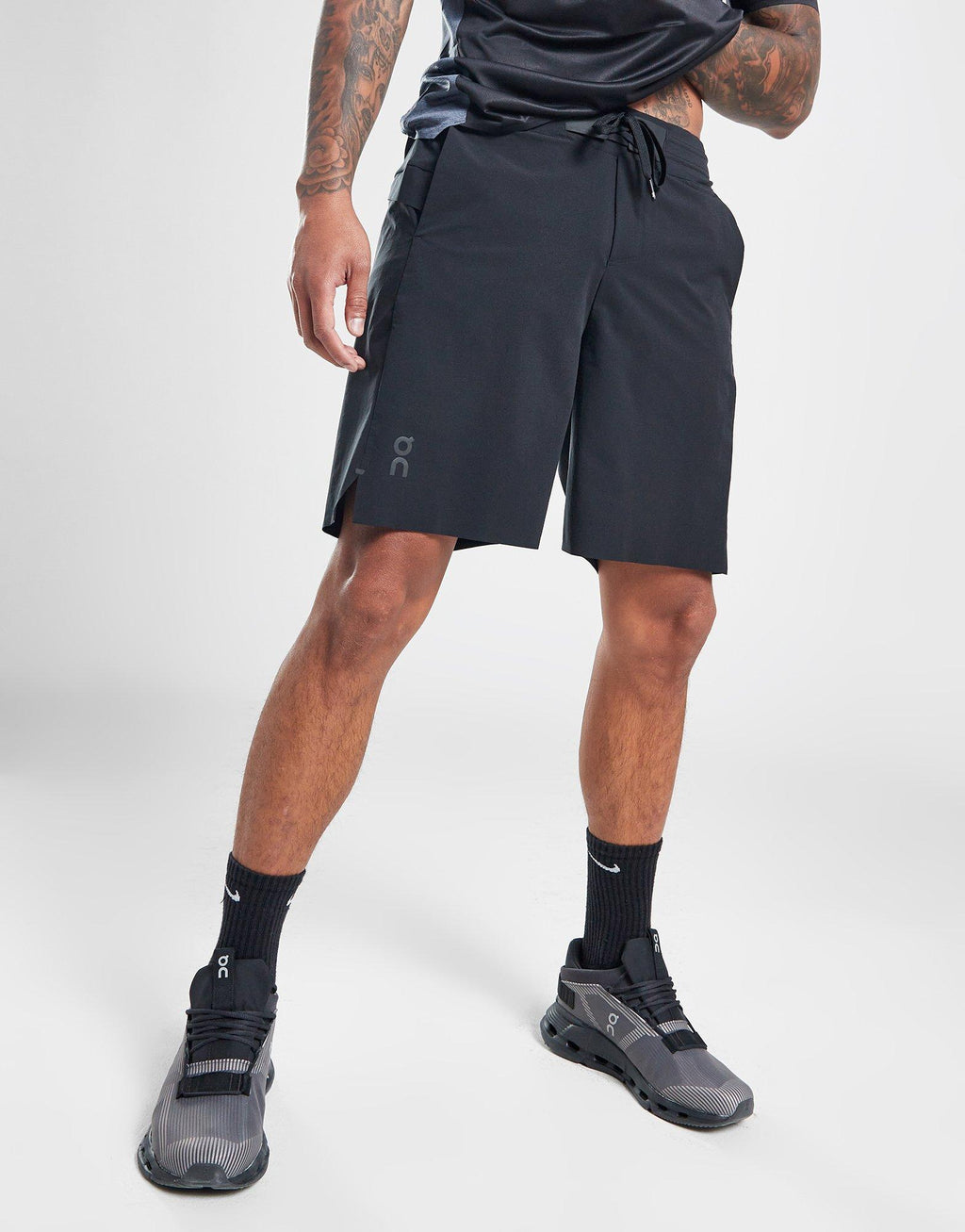 On Running Hybrid Shorts image