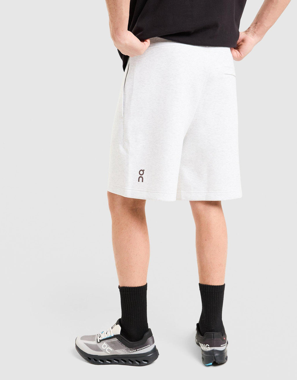 On Running Tech Shorts image