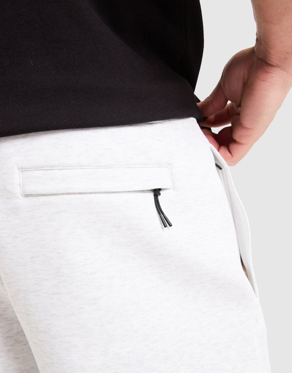 On Running Tech Shorts image