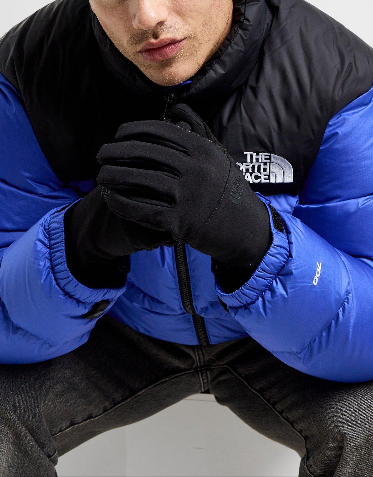 The North Face Apex Gloves image