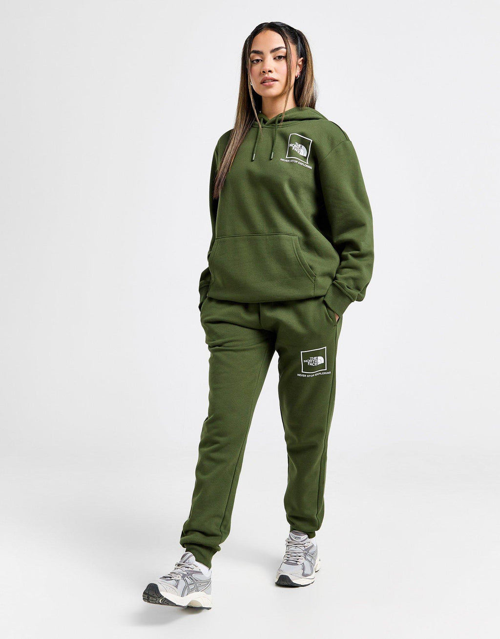 The North Face Outline Joggers image
