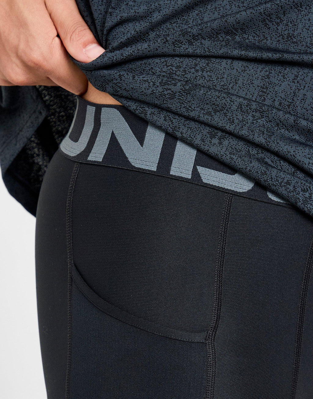 Under Armour HeatGear Compression Shorts image