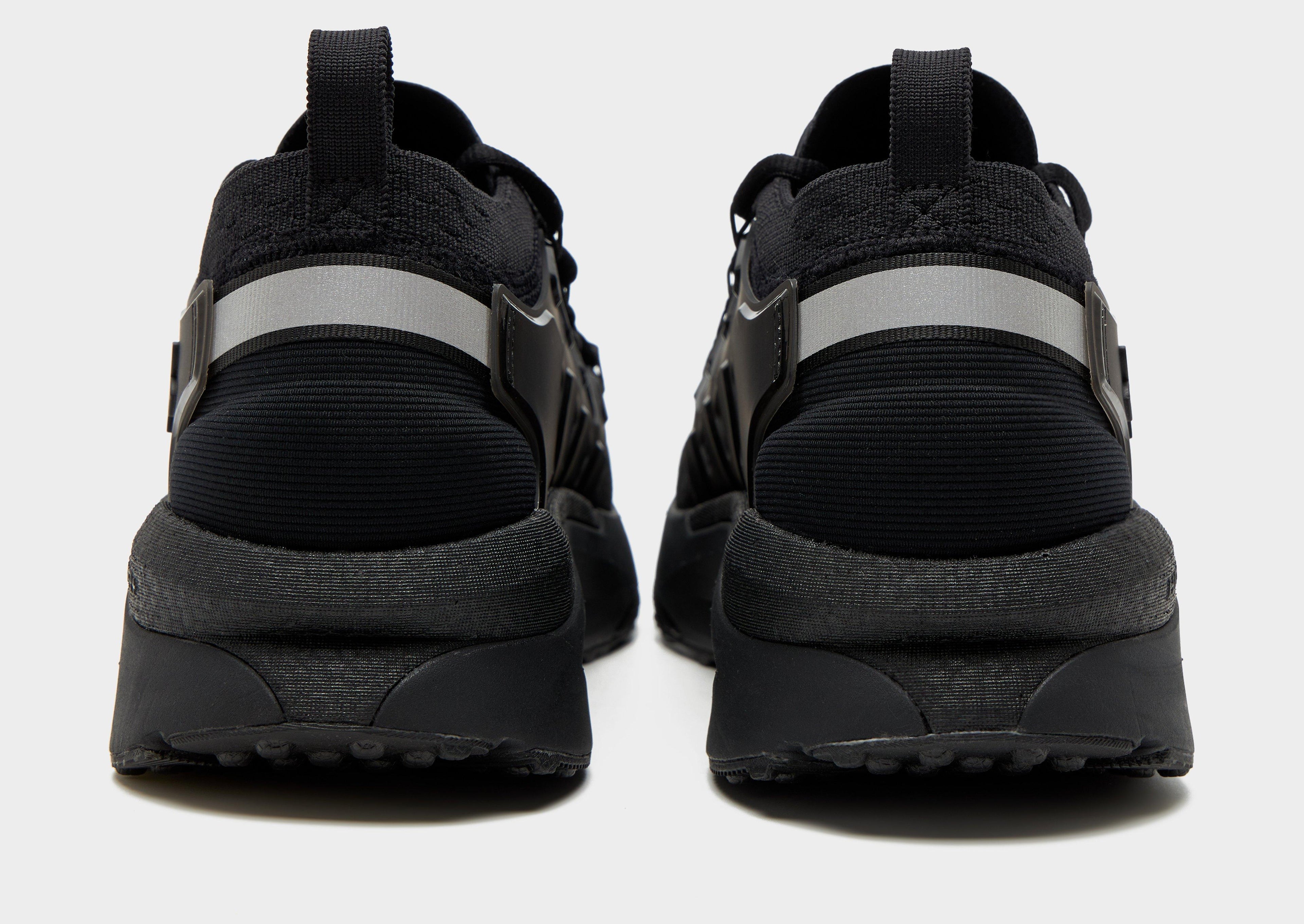 Under Armour Phantom X image