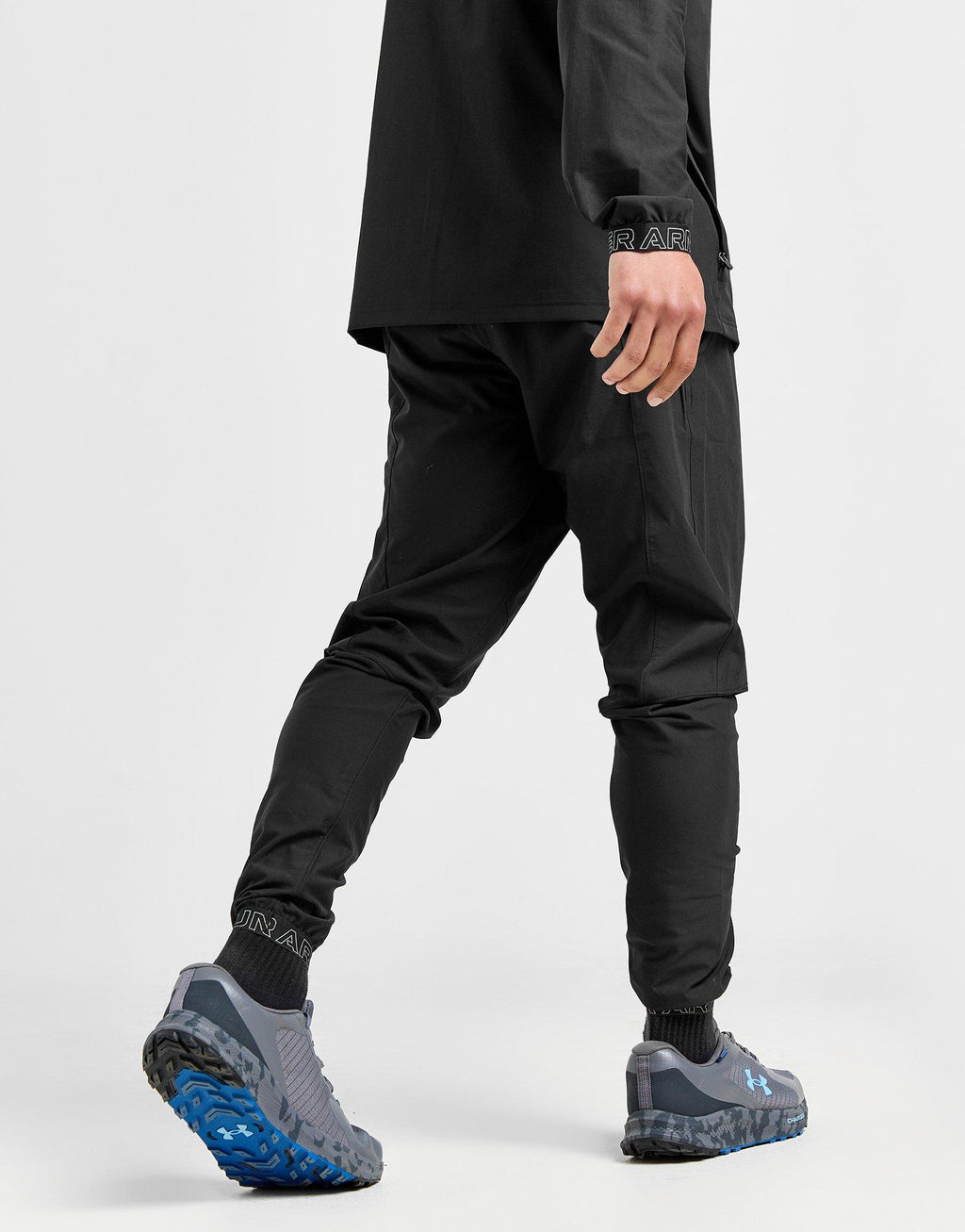 Under Armour Vanish Hybrid Track Pants image