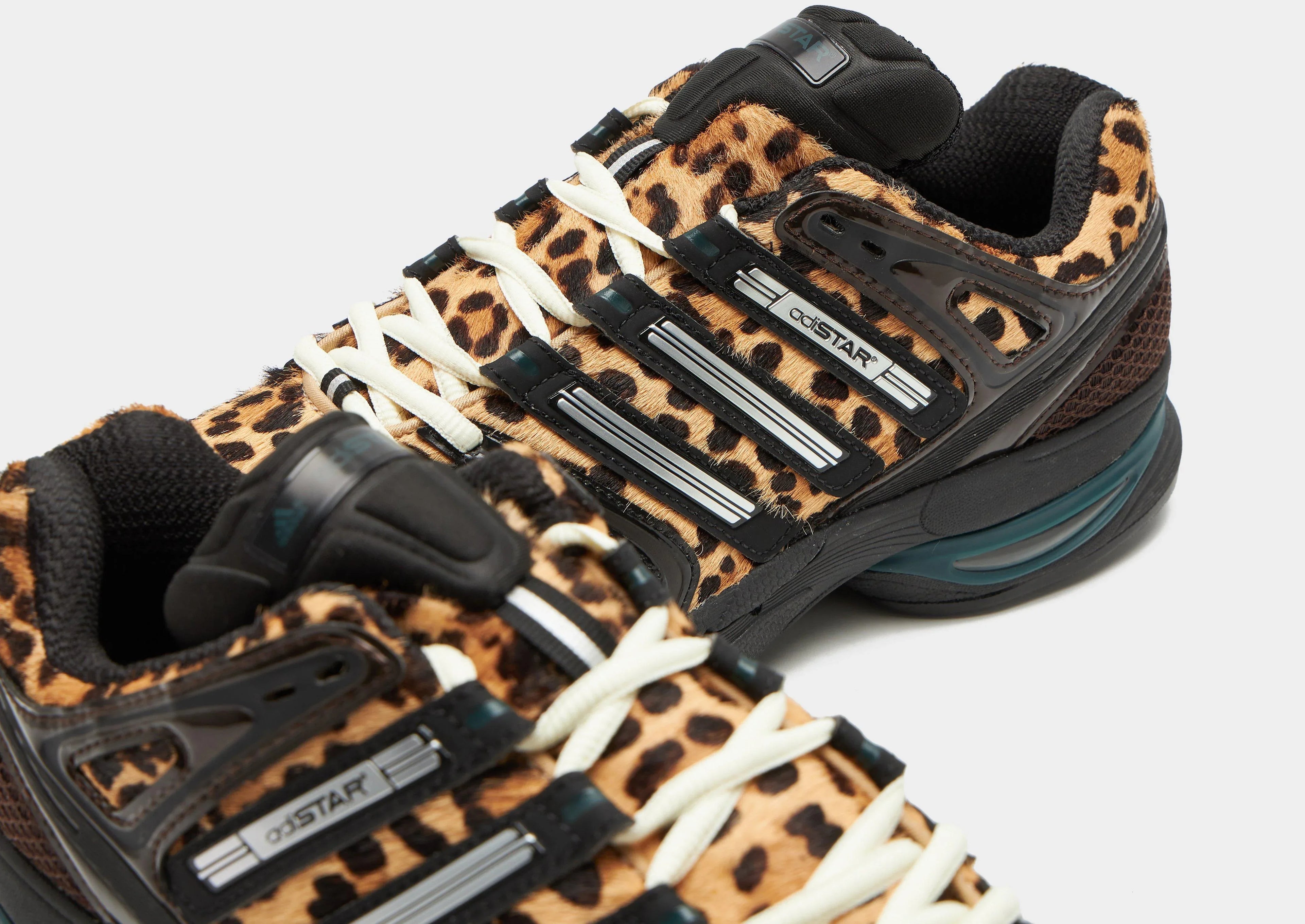 adidas Originals Adistar Control 5 Women's image