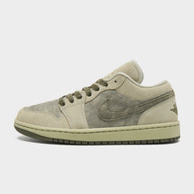 Air 1 Low SE Women's Image 1 - LUZACTIVE - AUSTRALIA