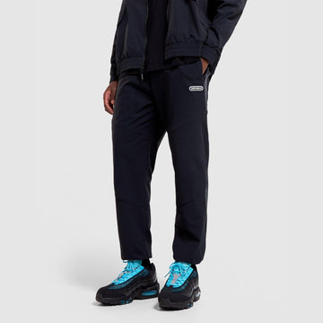 Air Max Woven Cargo Pants Image 2 - LUZACTIVE - AUSTRALIA