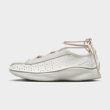 Air Superfly Women's Image 1 - LUZACTIVE - AUSTRALIA
