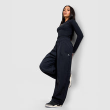 Brooklyn Woven Open-Hem Pants Image 1 - LUZACTIVE - AUSTRALIA