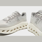 Cloudtilt Women's Image 4 - LUZACTIVE - AUSTRALIA