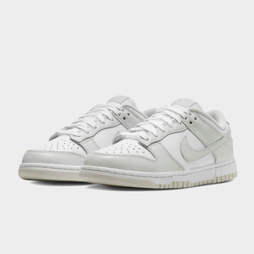 Dunk Low Women's Image 2 - LUZACTIVE - AUSTRALIA