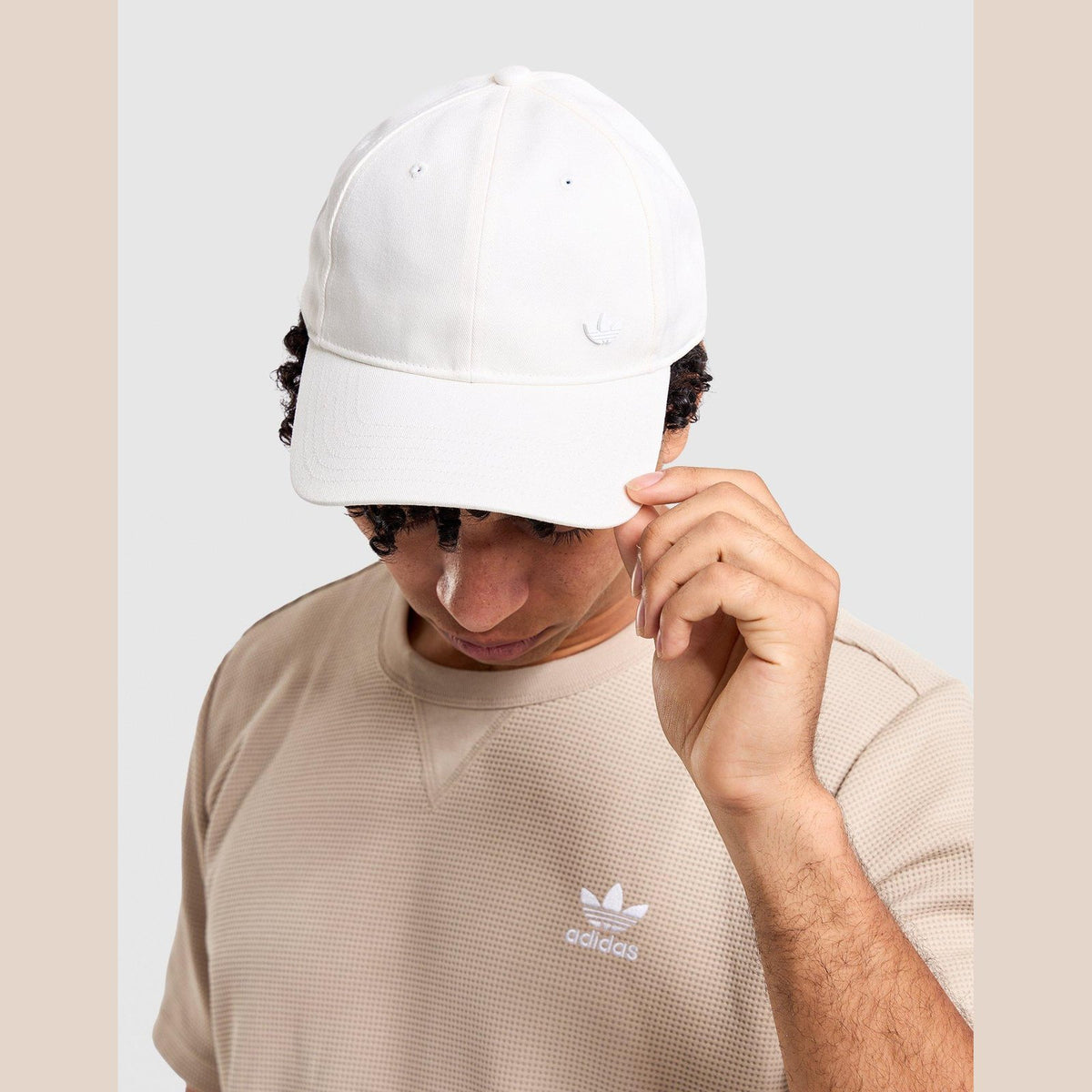 Everyday Icons Cap With Tonal Metal Trefoil Image 1 - LUZACTIVE - AUSTRALIA