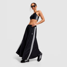 Firebird Skirt Image 1 - LUZACTIVE - AUSTRALIA