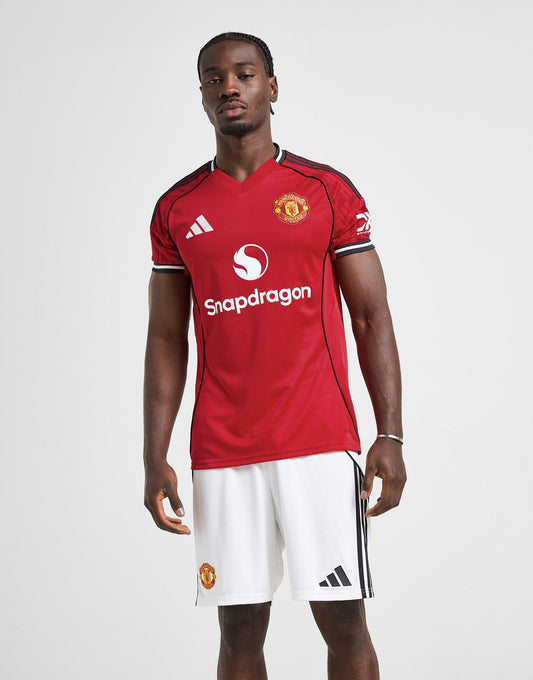 Manchester United FC 2025/26 Home Shorts Image 1 - LUZACTIVE - AUSTRALIA