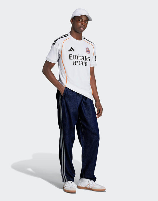 Real Madrid 2025/26 Home Shirt Image 1 - LUZACTIVE - AUSTRALIA