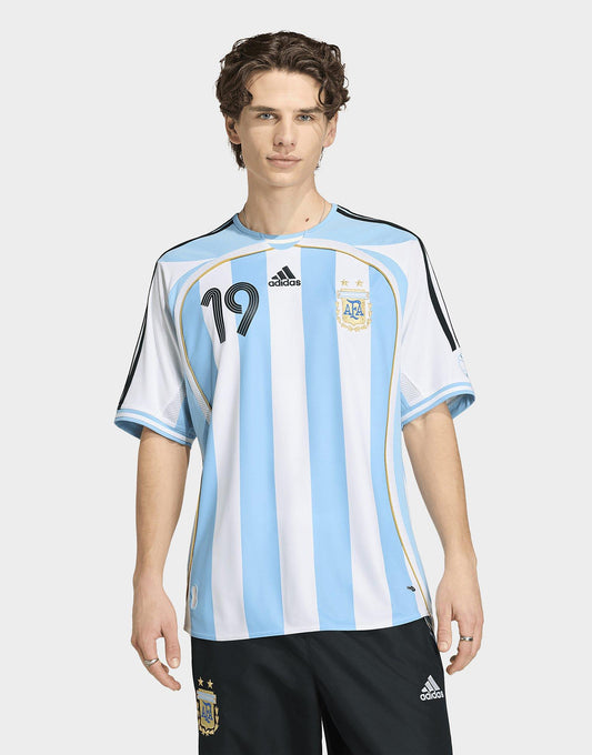 Argentina 'Messi ' Home Retro Shirt Image 1 - LUZACTIVE - AUSTRALIA