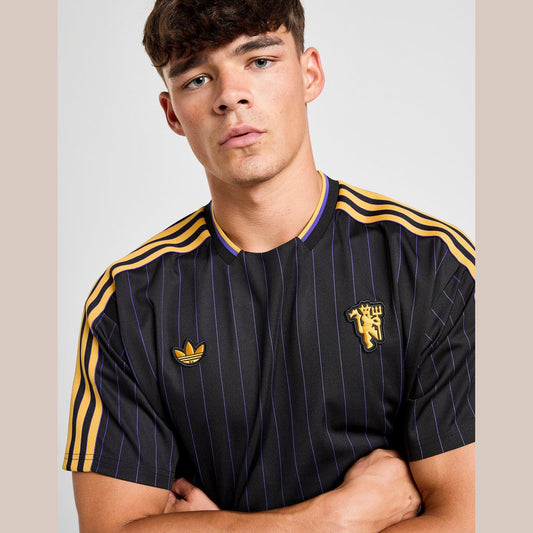 Manchester United FC Icons Shirt Image 1 - LUZACTIVE - AUSTRALIA