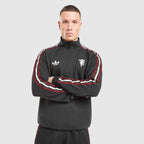 Manchester United FC OG 1/2 Zip Sweatshirt Image 1 - LUZACTIVE - AUSTRALIA
