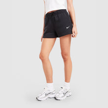 Mid-Rise Shorts Image 1 - LUZACTIVE - AUSTRALIA