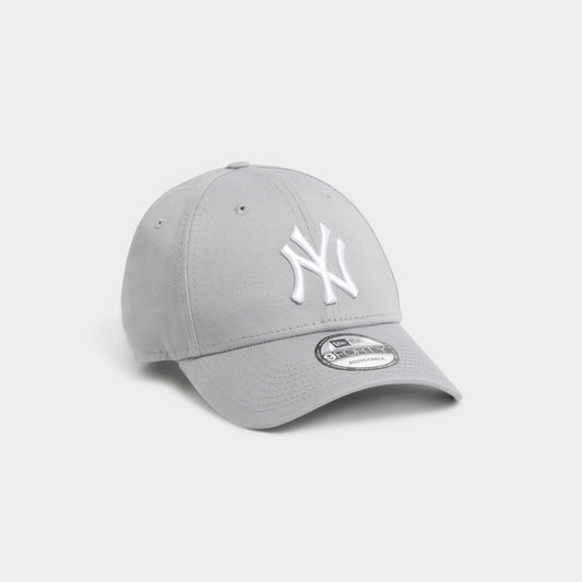 MLB New York Yankees 9FORTY Cap Image 1 - LUZACTIVE - AUSTRALIA