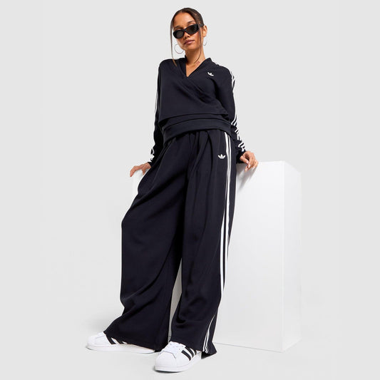 Originals Adiluna Season 2 x JENNIE Pleated Track Pants Image 1 - LUZACTIVE - AUSTRALIA