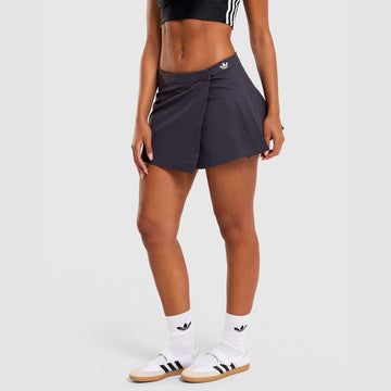 Pleated Skirt Image 2 - LUZACTIVE - AUSTRALIA