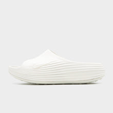 ReactX Rejuven8 Slides Women's Image 1 - LUZACTIVE - AUSTRALIA