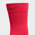 Run Lightweight Crew Socks (1 Pair) Image 3 - LUZACTIVE - AUSTRALIA
