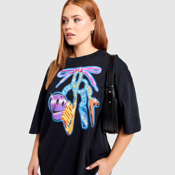 Shoelace Oversized T-Shirt Image 2 - LUZACTIVE - AUSTRALIA