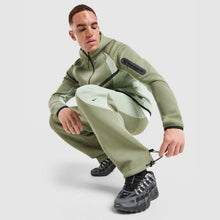 Tech Pro Fleece Joggers Image 1 - LUZACTIVE - AUSTRALIA