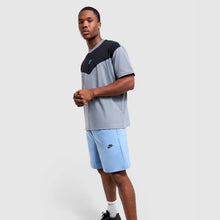 Tech Woven Shorts Image 1 - LUZACTIVE - AUSTRALIA