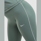 Training Gym Life Swoosh V-Waist Leggings Image 3 - LUZACTIVE - AUSTRALIA