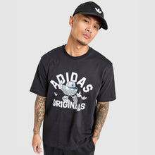 Trefoil Cap T-Shirt Image 1 - LUZACTIVE - AUSTRALIA