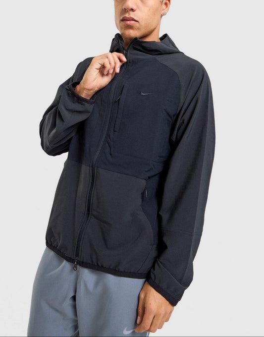 Unlimited Repel Versatile Jacket Image 1 - LUZACTIVE - AUSTRALIA