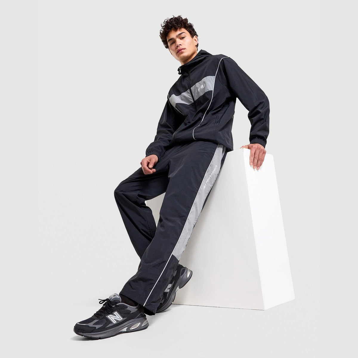 Vision Woven Pants Image 1 - LUZACTIVE - AUSTRALIA