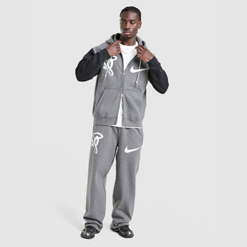 x Syna Solo Swoosh Fleece Full-Zip Hoodie Image 2 - LUZACTIVE - AUSTRALIA